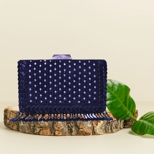 Glimmering Cascade Black Box Clutch